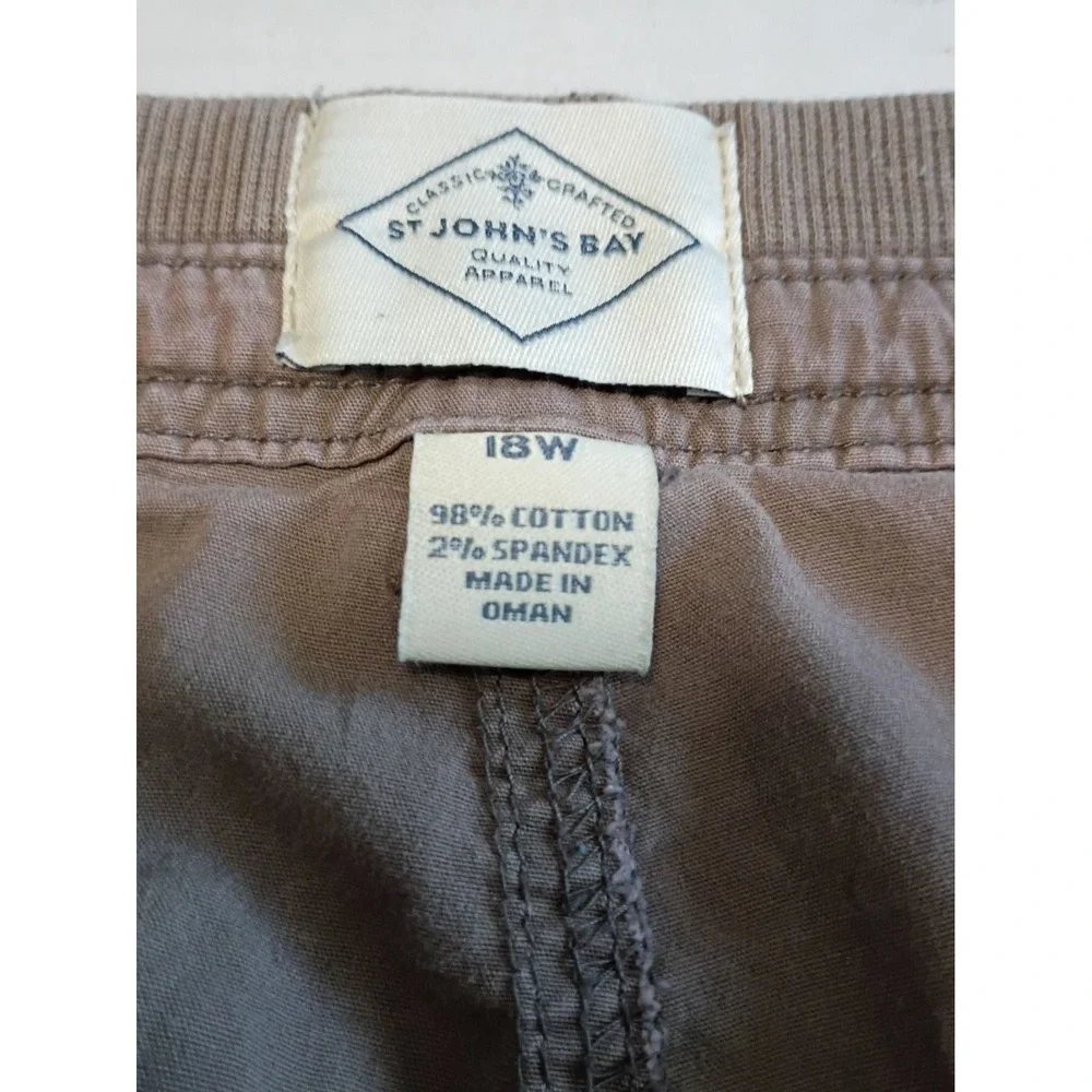 Women's St. John's Bay Casual Shorts Brown Size 18W Cotton and Spandex